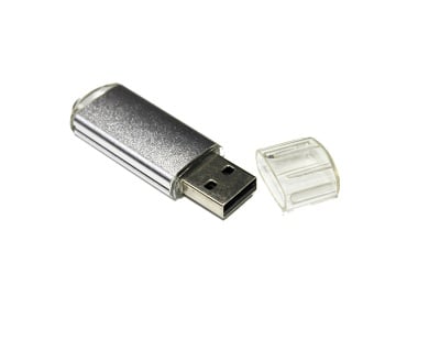 ФЛАШ ПАМЕТ 8GB БЯЛА