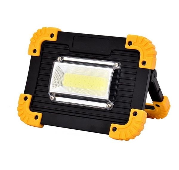 LED фенер 20W с акумулаторна батерия 811