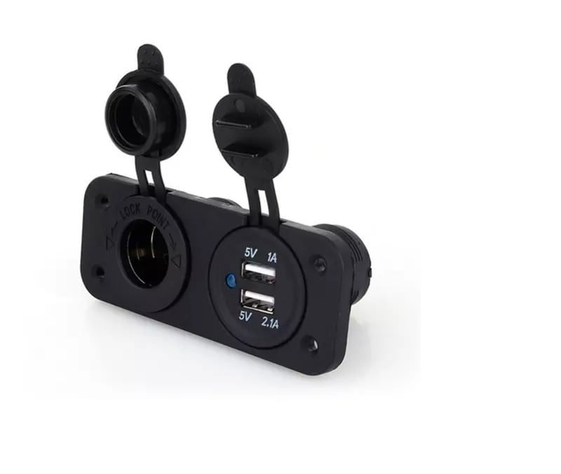 Автомобилна букса женска и 2USB