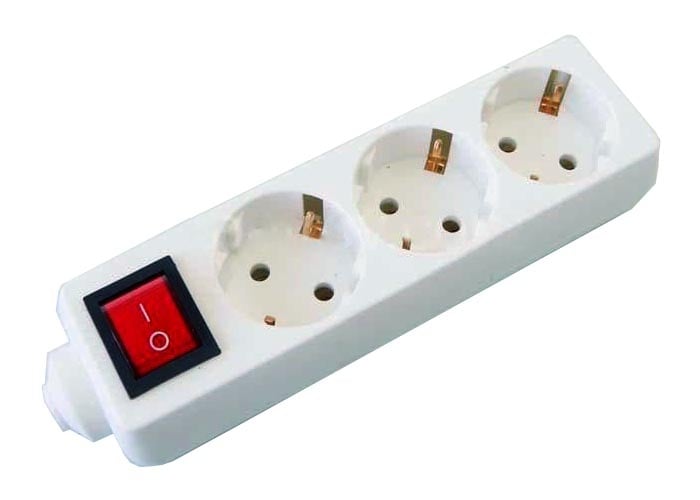 РАЗКЛОНИТЕЛ 220V 3 С КЛЮЧ БЕЗ КАБЕЛ 1