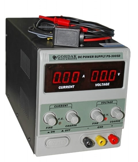 ТОКОИЗПРАВИТЕЛ РЕГУЛИРУЕМ 5A PS-3005D